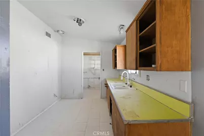 10380 Baker Road, Lucerne Valley, CA 92356 - Photo 13