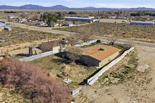 10380 Baker Rd, Lucerne Valley, CA 92356 - Photo 37
