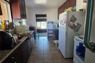 36827 Hidden River, Hinkley, CA 92347 - Photo 7