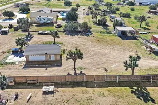10276 Aster Rd, Oak Hills, CA 92344 - Photo 57