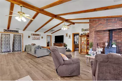 10276 Aster Road, Oak Hills, CA 92344 - Photo 11