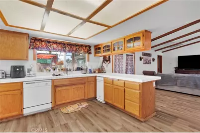 10276 Aster Road, Oak Hills, CA 92344 - Photo 19