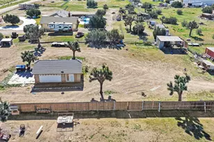 10276 Aster Rd, Oak Hills, CA 92344 - Photo 57