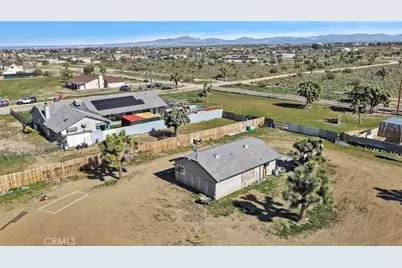 10276 Aster Road, Oak Hills, CA 92344 - Photo 59
