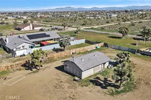 10276 Aster Rd, Oak Hills, CA 92344 - Photo 59