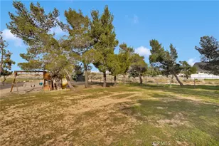 4875 Sunnyslope, Phelan, CA 92371 - Photo 37