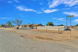 16654 Pawnee, Apple Valley, CA 92307 - Photo 3