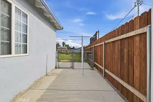 1734 Kippy Dr, Colton, CA 92324 - Photo 23