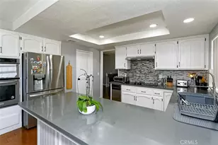 13665 Hidden Valley Rd, Victorville, CA 92395 - Photo 11