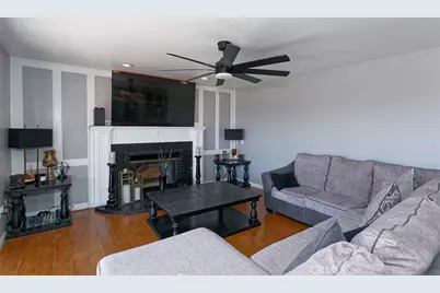 13665 Hidden Valley Road, Victorville, CA 92395 - Photo 15