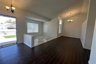 12965 Mirage, Victorville, CA 92392 - Photo 3