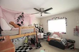 924 Condor, Barstow, CA 92311 - Photo 27