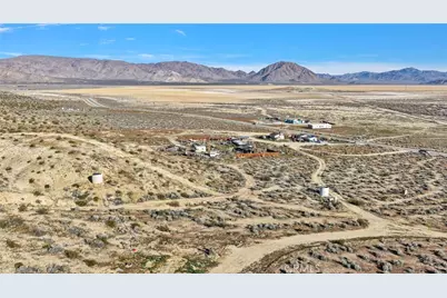 11805 Cove, Lucerne Valley, CA 92356 - Photo 35