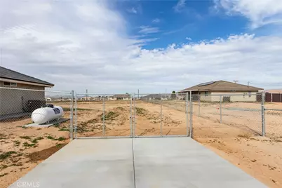 22562 Houston Street, Apple Valley, CA 92308 - Photo 9