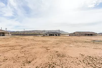 22562 Houston Street, Apple Valley, CA 92308 - Photo 49