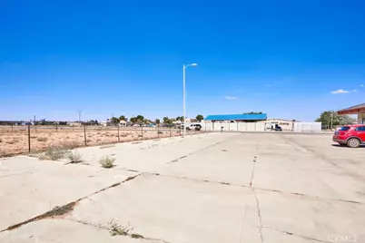 16937 Walnut Street, Hesperia, CA 92345 - Photo 7