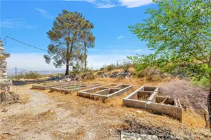 38450 State Hwy 18, Lucerne Valley, CA 92356 - Photo 39