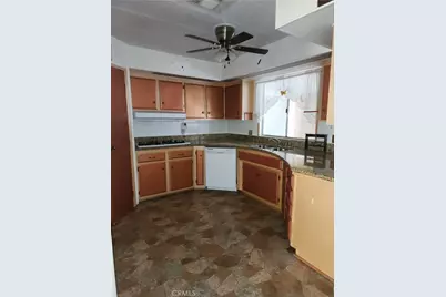 13393 Mariposa #181, Victorville, CA 92395 - Photo 15