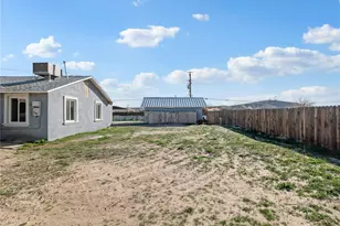 29246 Radio, Barstow, CA 92311 - Photo 17