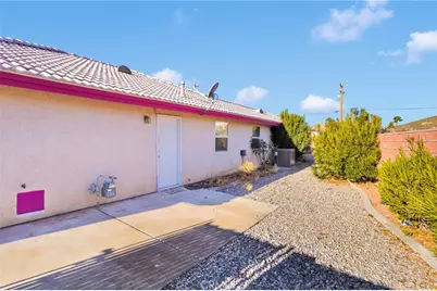 16460 Malahat Road, Apple Valley, CA 92307 - Photo 41