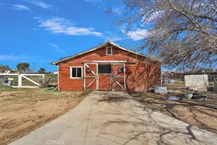 17598 Linden, Hesperia, CA 92345 - Photo 33