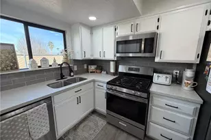 2050 Dartmouth Ct, Barstow, CA 92311 - Photo 7