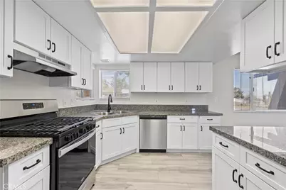 18021 Birch Street, Hesperia, CA 92345 - Photo 11