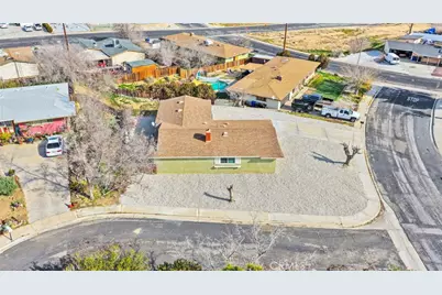 15846 Inyo, Victorville, CA 92395 - Photo 37