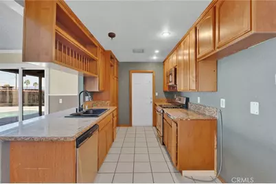 37127 Torres, Barstow, CA 92311 - Photo 5