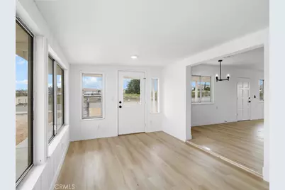 16730 Batson, Victorville, CA 92395 - Photo 7
