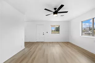 16730 Batson, Victorville, CA 92395 - Photo 11