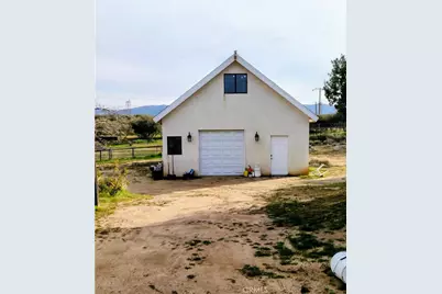 5883 Fremontia, Oak Hills, CA 92344 - Photo 17