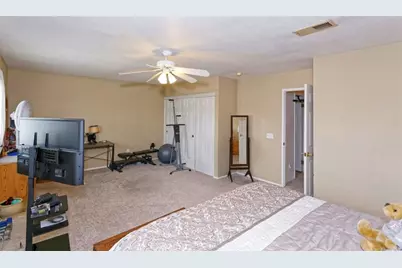 15605 Fairbanks Drive, Victorville, CA 92394 - Photo 29