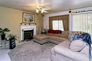 15605 Fairbanks Dr, Victorville, CA 92394 - Photo 11