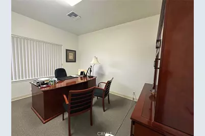 18231 US Highway 18 #4, Apple Valley, CA 92307 - Photo 5