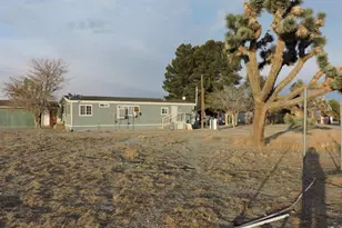 18967 Tawney Road #A/B, Adelanto, CA 92301 - Photo 17