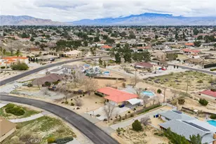 19629 Oneida, Apple Valley, CA 92307 - Photo 37