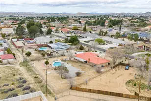 19629 Oneida, Apple Valley, CA 92307 - Photo 35