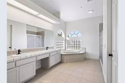 2425 Tokay, Phelan, CA 92371 - Photo 25