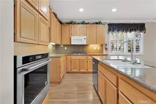 5725 Ridgemark, Fontana, CA 92336 - Photo 17