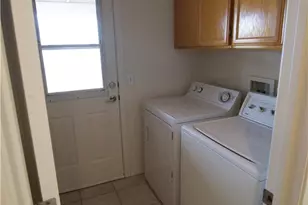 17482 Walnut, Hesperia, CA 92345 - Photo 11