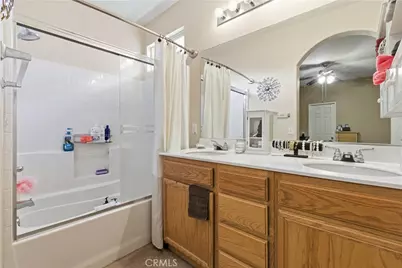 14387 Delicious, Adelanto, CA 92301 - Photo 17