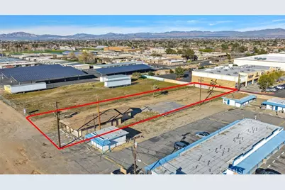 9777 Tamarisk Avenue, Hesperia, CA 92345 - Photo 33