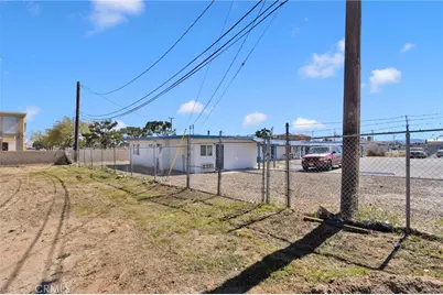 9777 Tamarisk Avenue, Hesperia, CA 92345 - Photo 23