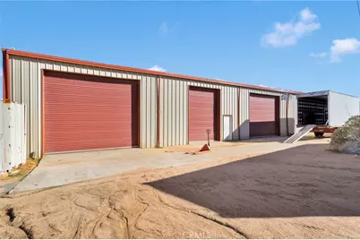 10328 El Centro, Oak Hills, CA 92344 - Photo 11