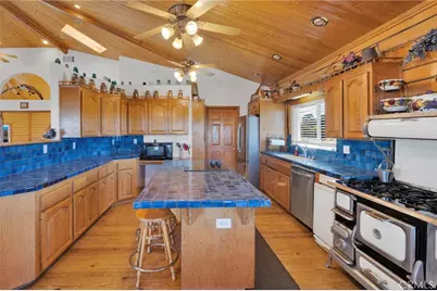 10328 El Centro, Oak Hills, CA 92344 - Photo 13
