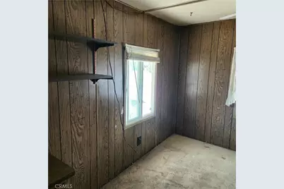 15940 Stoddard Wells Rd #30, Victorville, CA 92395 - Photo 9