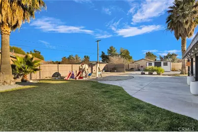14127 Crow, Apple Valley, CA 92307 - Photo 31