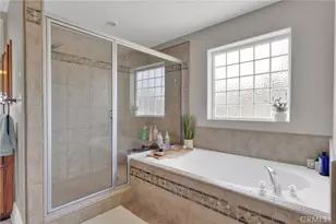 12290 Larch Rd, Oak Hills, CA 92344 - Photo 37