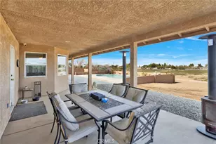 12290 Larch Rd, Oak Hills, CA 92344 - Photo 57